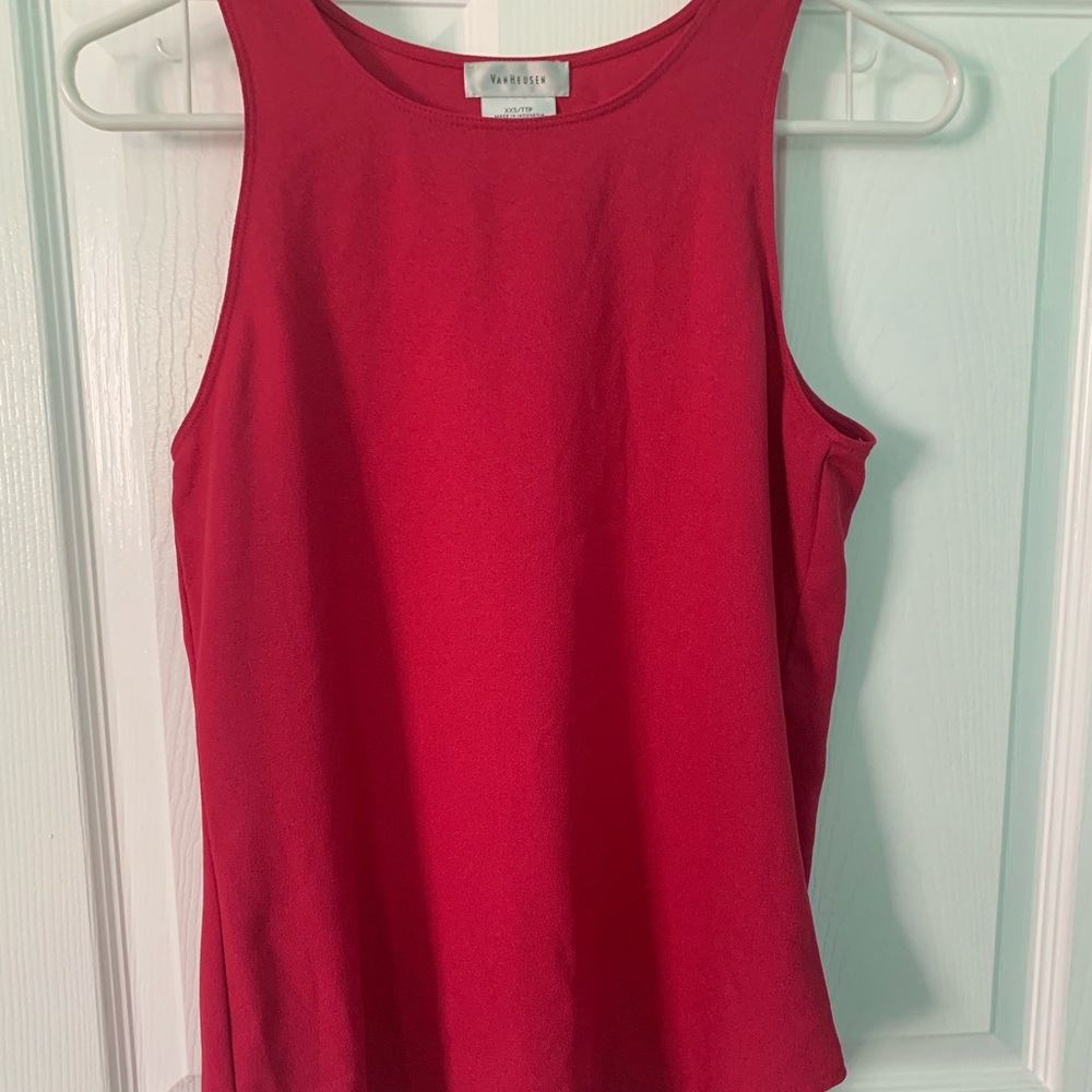 Pink tank top business casual